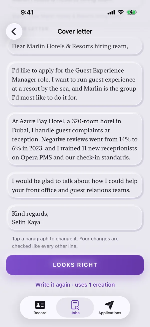 Ein in Sivio geschriebenes Anschreiben: drei Absätze für die Stelle als Guest Experience Manager, der erste mit dem eigenen Grund für die Bewerbung